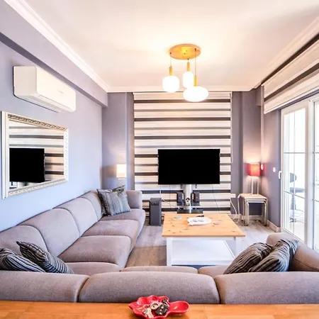 公寓 Flat W Shared Pool And Balcony In *